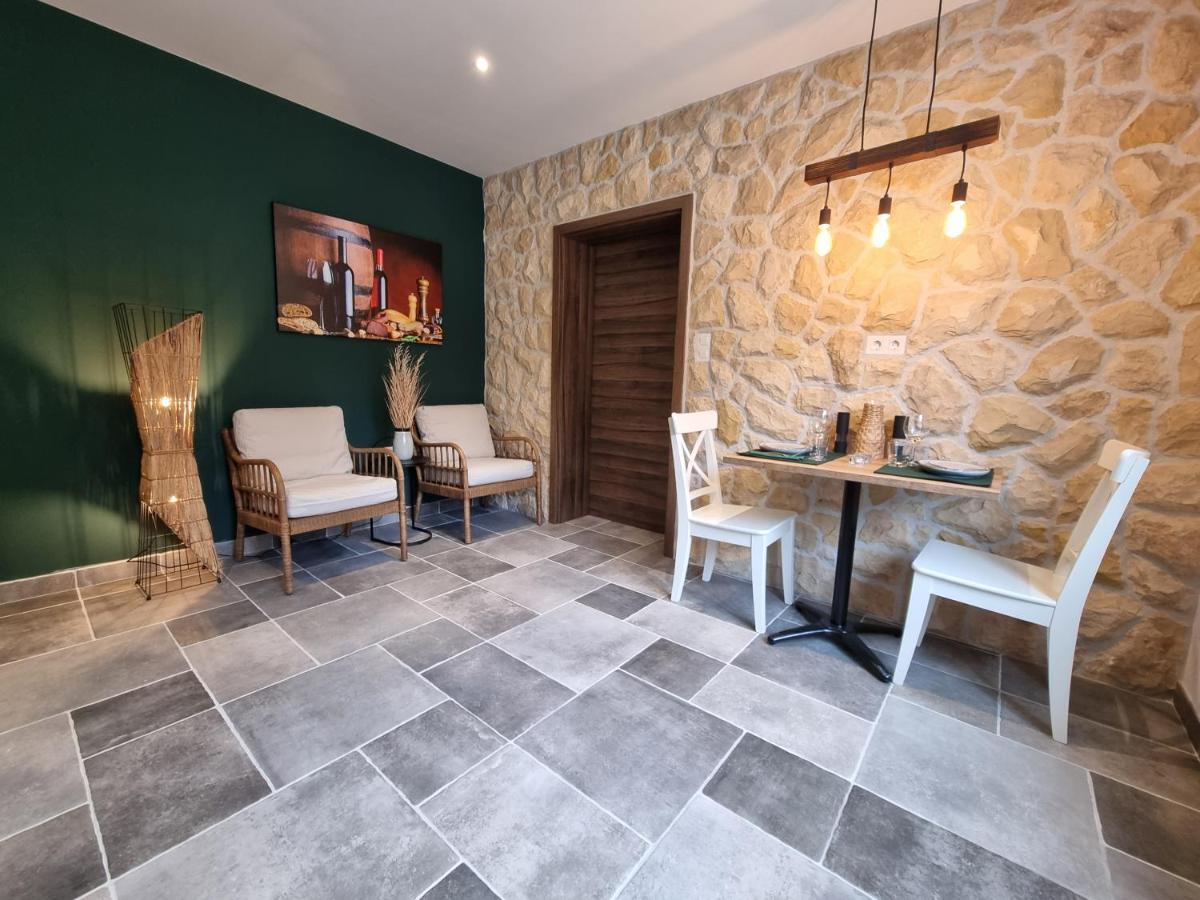Apartments Suha Punta - Villa Babalonija Kampor Dış mekan fotoğraf