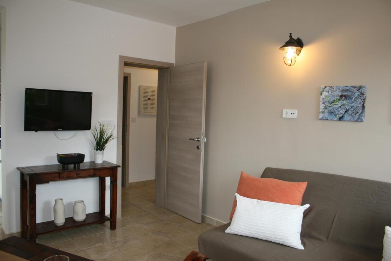 Apartments Suha Punta - Villa Babalonija Kampor Dış mekan fotoğraf